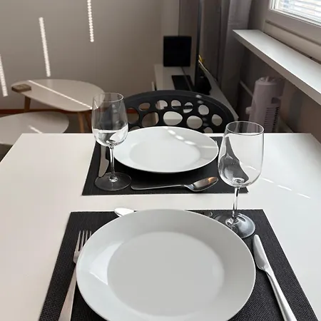 Cozy Studio, Metro&light Rail 500m, Own Parking Appartement Helsinki